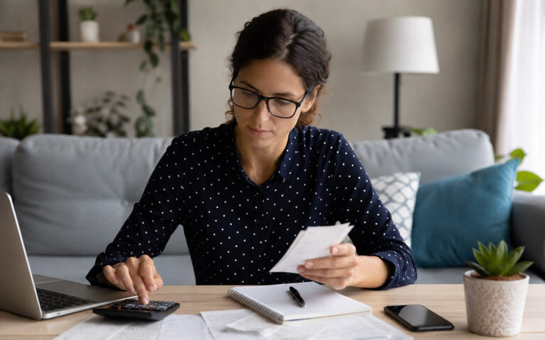 simple ways to control expenses